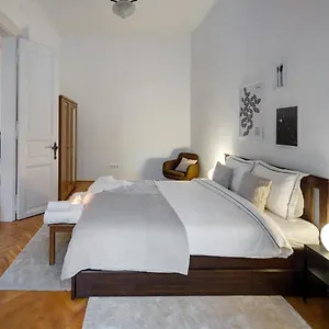 Apartment Felsoerdosor, Budapest